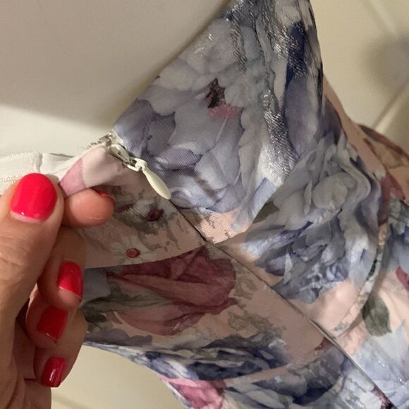 Aidan Mattox one shoulder ball gown violet multi. Size 6 - Picture 9 of 17